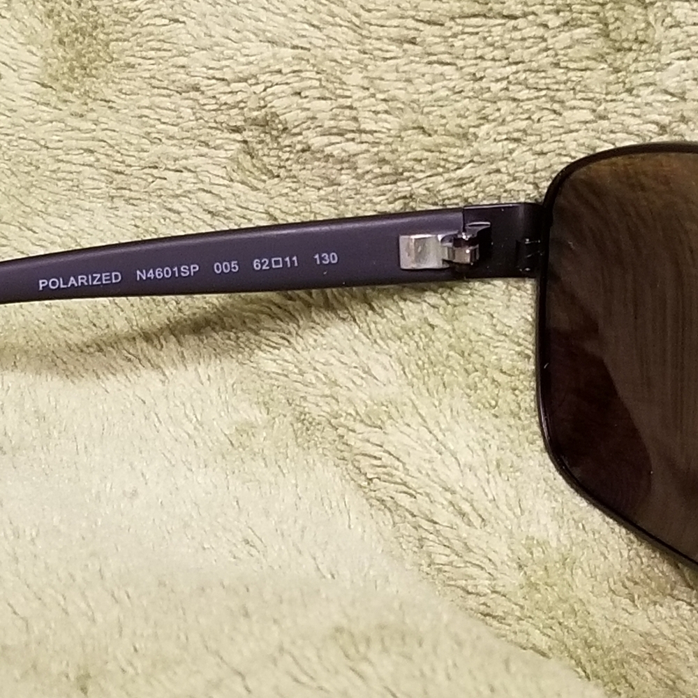 Designer sunglasses - Picture 3 of 4